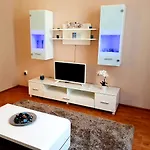 Apartment Savoya *