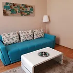 Apartment Savoya *